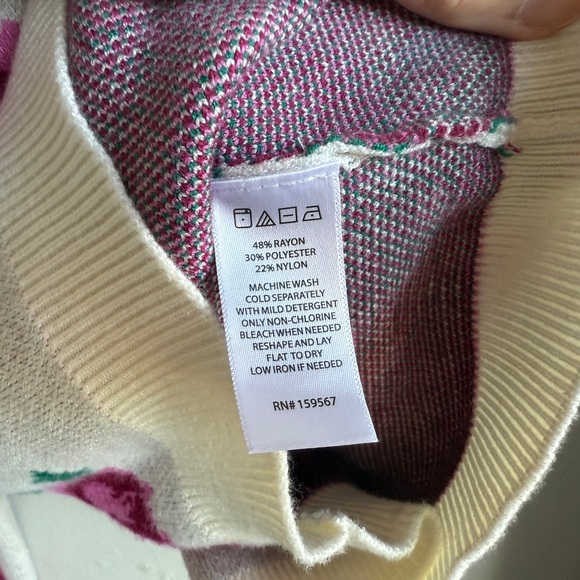 Willow & Wind Floral Sweater Size S - Picture 7 of 10